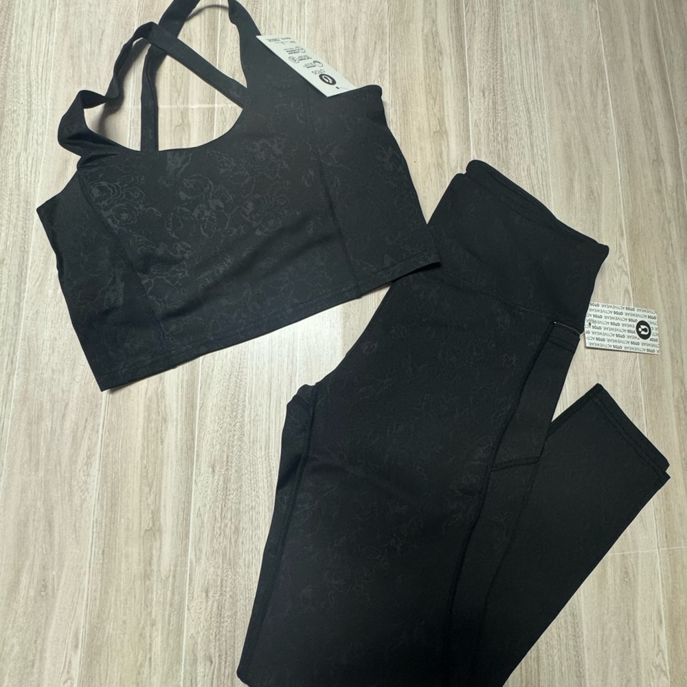 Black Sports Bra and Leggings Set